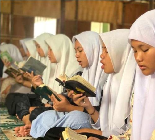 KEGIATAN SANTRI PPHQ PUTRI