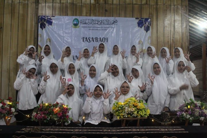 MASA PERKELNALAN SANTRI BARUI 2025 2026 